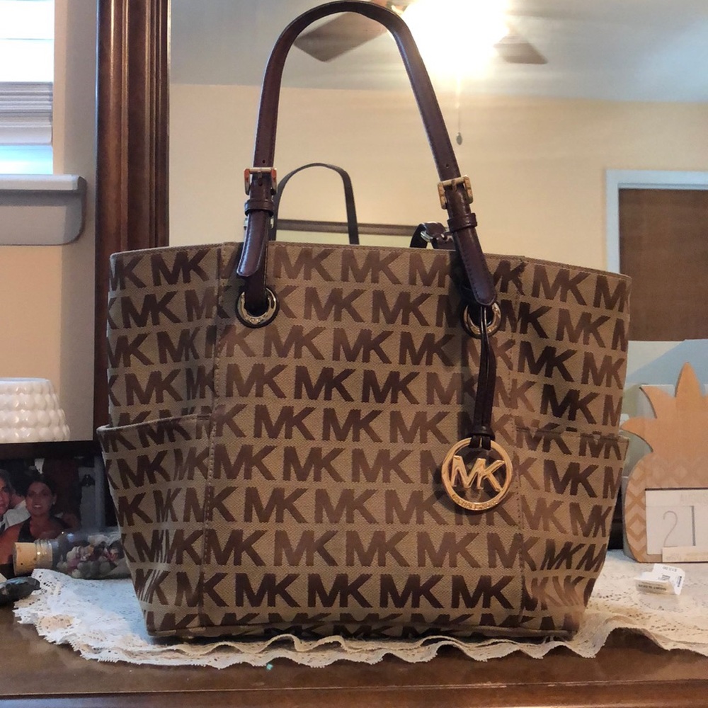 MK Purse